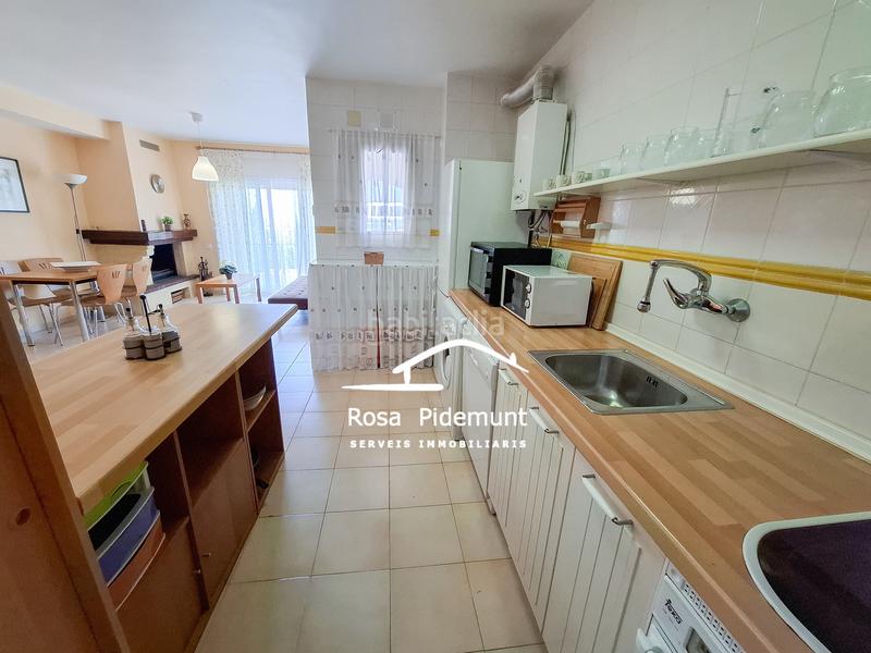 Foto ae4e1efa-9deb-48e8-9b1e-a558b8286004. Casa amb xemeneia calefacció piscina a Aiguaviva Parc Vidreres