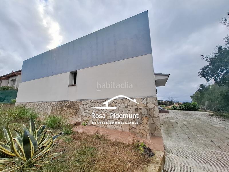 Foto 0b70c1c8-9af7-4301-89c1-9a13151db4a6. Casa con camino riscaldamento parcheggio piscina in Lloret de Mar