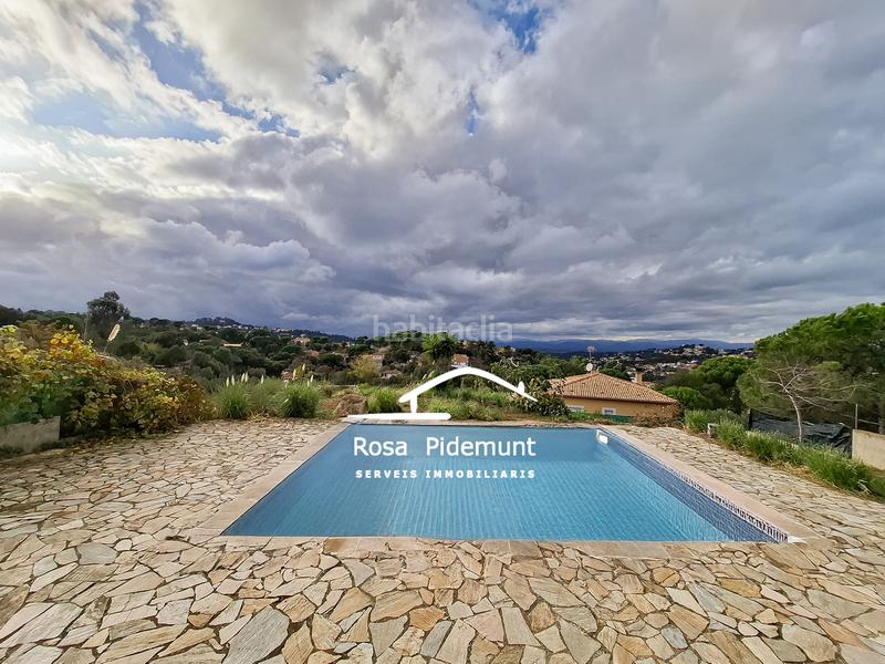 Foto ed0e3dbe-4251-461c-bfdc-4cb53a228dd7. Casa con camino riscaldamento parcheggio piscina in Lloret de Mar