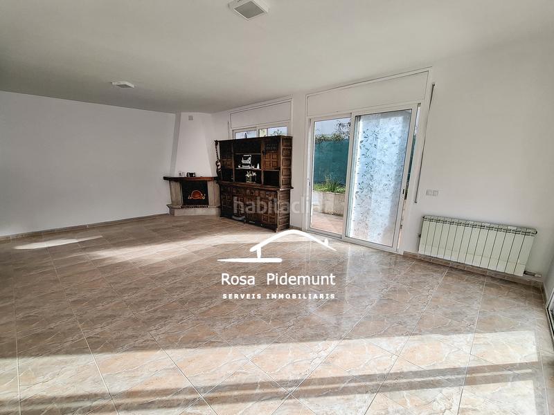 Foto f265b45e-f00b-4bbf-8b21-abb17d7eaf7a. Casa con camino riscaldamento parcheggio piscina in Lloret de Mar