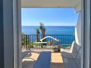 Appartement  Urbanització cala llevadó. Piso frontal al mar!!!