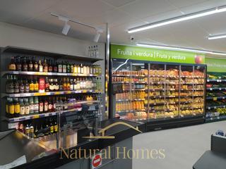 Geschftsraum in Urbanitzacions. Local comercial en venta en matar