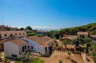 Maison à Sant Vicenç Centre. Casa con encanto en venta en sant vicenç de montalt