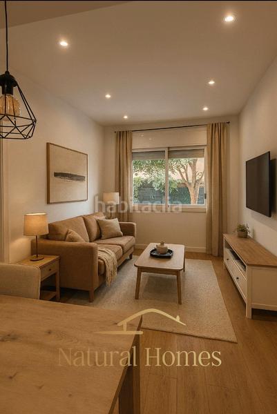 Foto 429e8ab8-8543-4e6e-8b46-f5c84294d453. Pis a Sant Antoni Barcelona