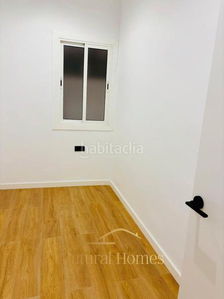 Foto 9e914f2f-3d90-4871-8a6d-a105dfe0821c. Pis a Sant Antoni Barcelona