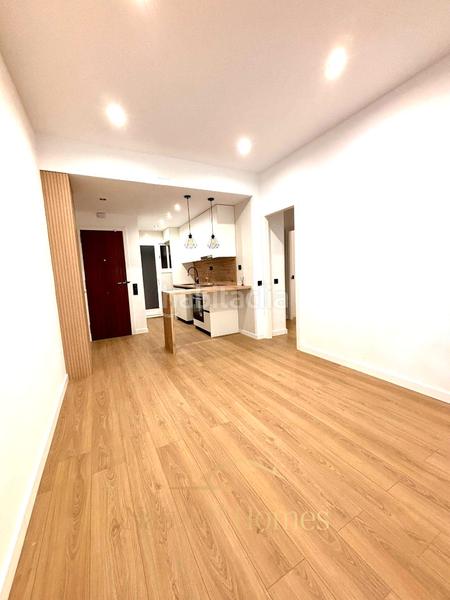 Foto bdab7a47-a458-4065-aafb-3fac873c7991. Pis a Sant Antoni Barcelona