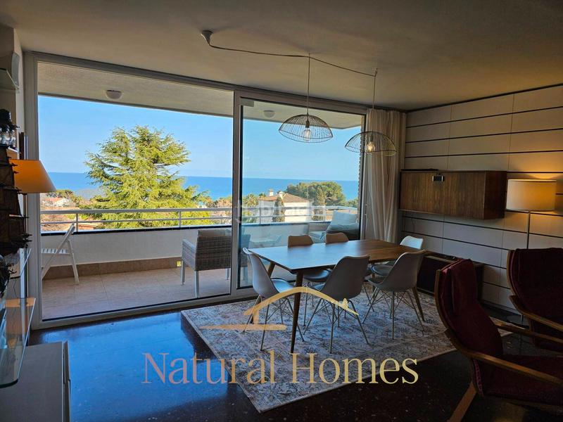 Foto 16f2f158-6cbc-43f0-8a74-dbdf363f6dae. Miete zweistöckige wohnung mit kamin heizung parking pool in Sant Vicenç de Montalt