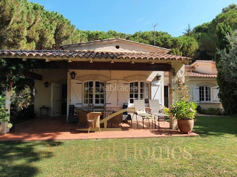 Foto 0ded3ec6-94a4-46bf-8ad8-46347e5bbc19. Alquiler chalet torre independiente en alquiler en Sant Andreu de Llavaneres