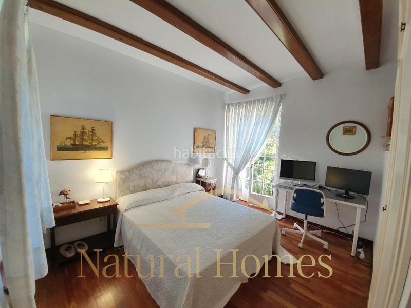 Foto 17d1302c-c58b-4304-8d76-e4923886ec25. Rent chalet with fireplace heating parking pool in Sant Andreu de Llavaneres