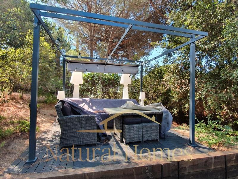 Foto 4a8948df-ef8f-47df-bc8f-04a9c7d79366. Rent chalet with fireplace heating parking pool in Sant Andreu de Llavaneres