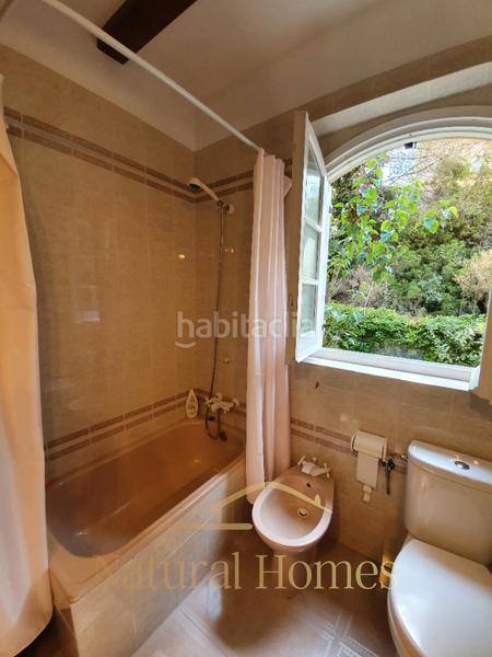 Foto 9c51c08f-a085-4309-96e1-f23d06b86e52. Rent chalet with fireplace heating parking pool in Sant Andreu de Llavaneres
