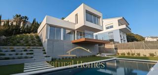 Haus in Urbanitzacions. Torre de diseño con espectaculares cisitas al mar en can vilarde