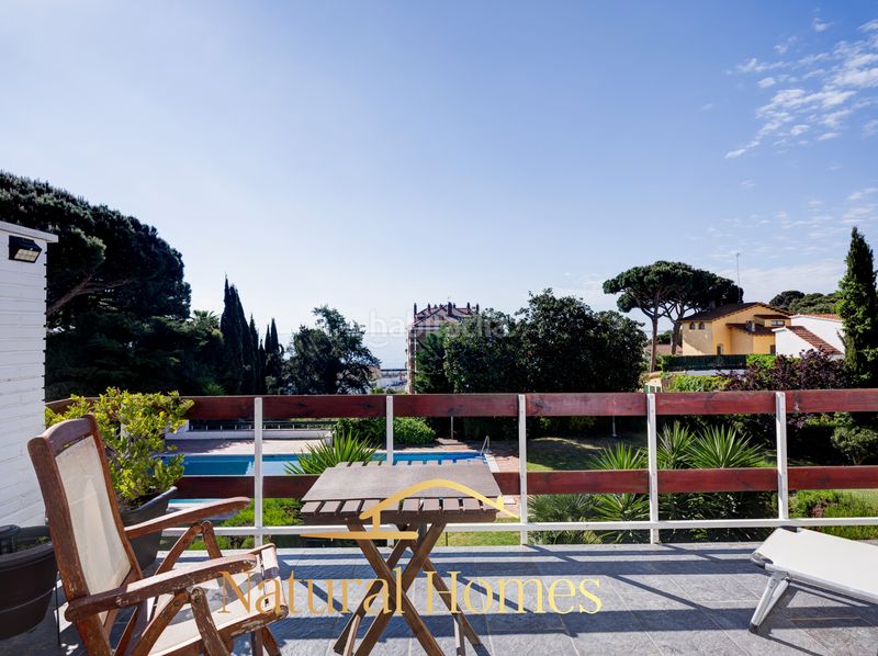 Foto 0cfafdd3-8ee4-4c16-bb30-5116f6c904d9. Casa adossada amb xemeneia calefacció aparcament piscina a Sant Andreu de Llavaneres