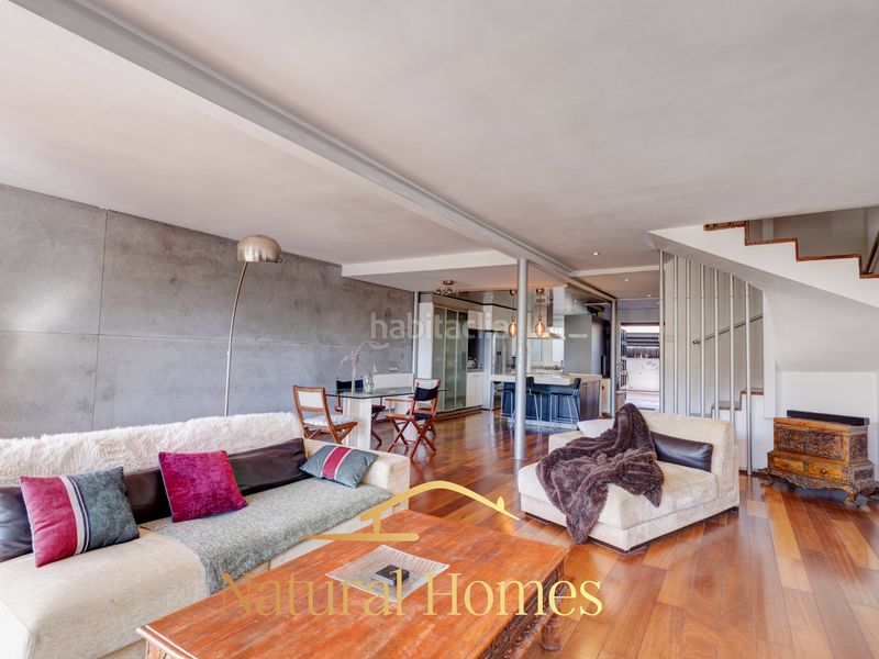 Foto e38b6dab-42b3-423b-a10f-5eed8c23c122. Casa adossada amb xemeneia calefacció aparcament piscina a Sant Andreu de Llavaneres