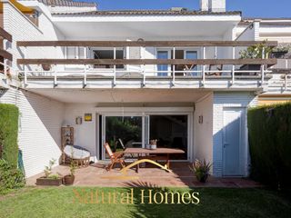 Maison jumelée à Can Sans. Casa en venta en sant andreu de llavaneres