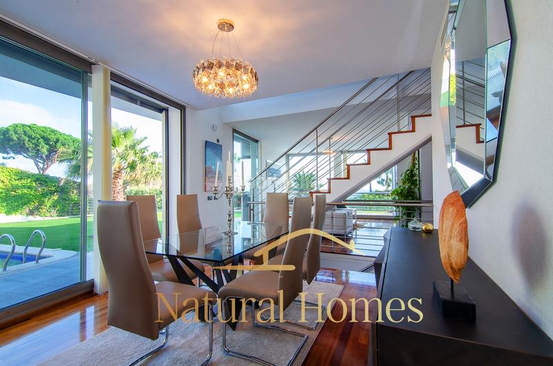 Foto 78bca6c5-c04c-4adc-9b20-d7a752c0d879. Xalet amb calefacció aparcament piscina a Urbanitzacions Arenys de Mar