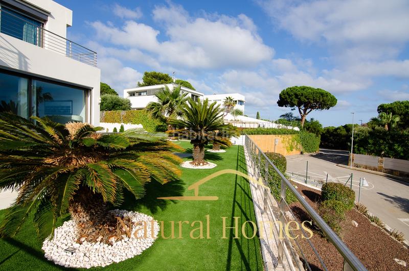 Foto a0049f5b-881a-4a99-a326-6c2d91aef966. Xalet amb calefacció aparcament piscina a Urbanitzacions Arenys de Mar