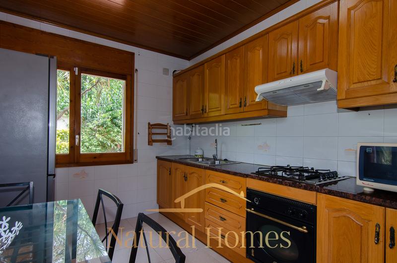 Foto a13c62af-42b3-4a24-8111-4147f4b8f98c. Chalet avec cheminée parking piscine dans Arenys de Munt