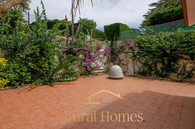 Foto e51f1bad-6166-4748-96ad-695c32afc367. Chalet avec cheminée parking piscine dans Arenys de Munt