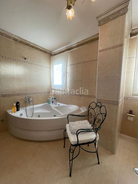 Foto 0b5cd423-9f67-4094-9b31-4d6345aa35e9. Xalet amb aparcament piscina a Caleta de Velez