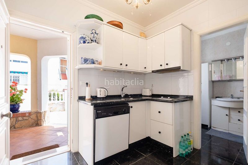 Foto bac6b86b-3b6a-4bc2-b4f2-c23f0c1c28b1. Casa aparellada a n/a a Centro Internacional Torrox