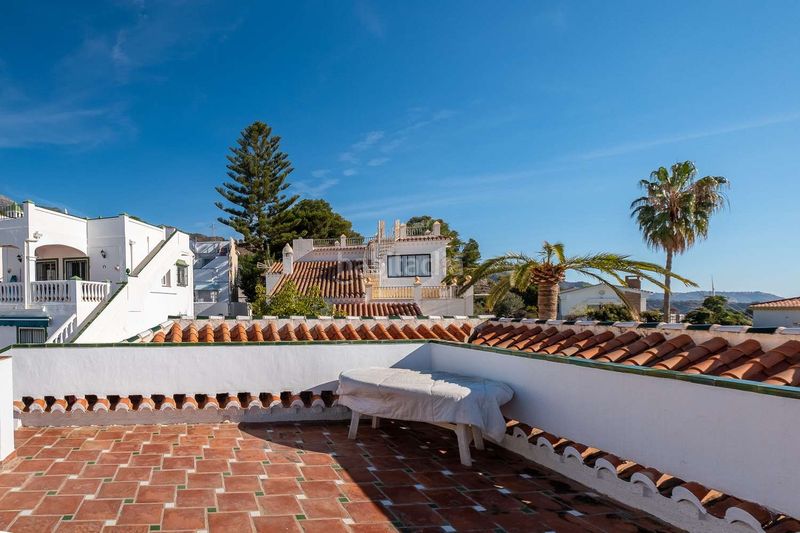 Foto a6640990-6288-400c-9e92-234dc566b2ee. Maison dans Avda Pescia - Ctra de Frigiliana Nerja
