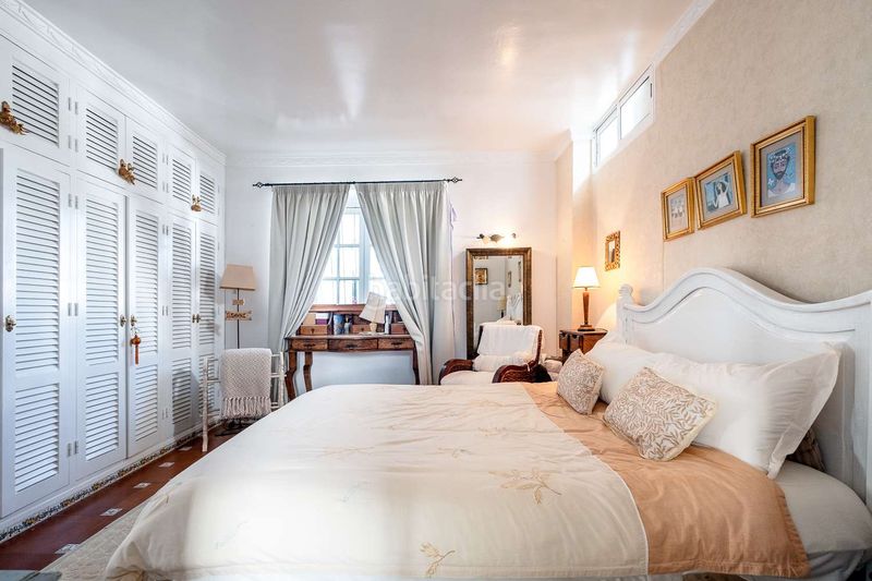 Foto d597c5f6-5bb1-4f34-9d75-8ab92dfc1efb. Maison dans Avda Pescia - Ctra de Frigiliana Nerja