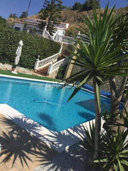 Foto aea997f9-d631-4dd7-bc12-69c83845e72f. Chalet avec chauffage piscine dans Urbanización Santa Rosa Torrox