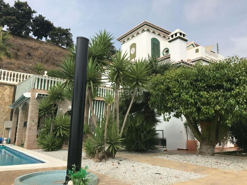 Foto af3f63bd-2b7f-450a-8f81-da63a6aa4fd2. Chalet avec chauffage piscine dans Urbanización Santa Rosa Torrox