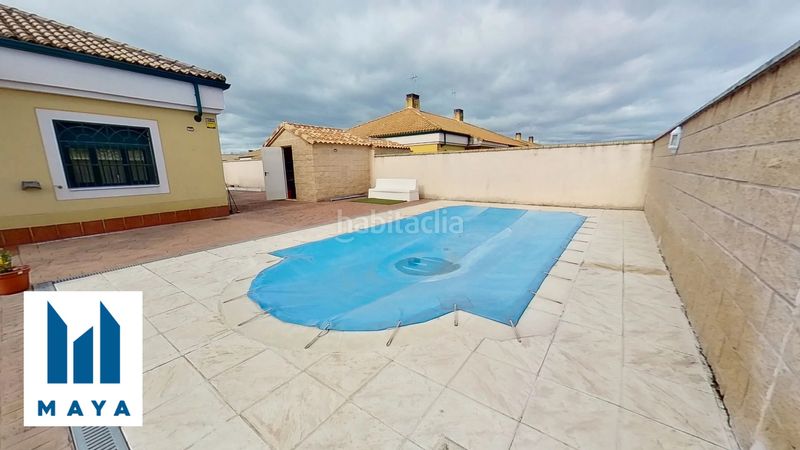 Foto 37627243-4028-417b-b6e3-104d692103bb. Casa aparellada amb calefacció aparcament piscina a Escalona