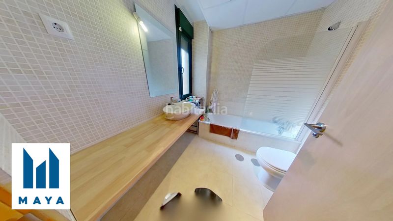 Foto 49157b2a-4fa6-4a74-a9ce-2d53577e1037. Casa aparellada amb calefacció aparcament piscina a Escalona