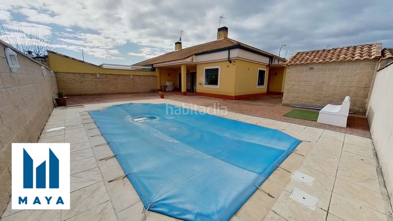 Foto a48cc43e-b90f-48ce-8467-d858d0843c12. Casa aparellada amb calefacció aparcament piscina a Escalona