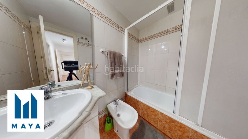 Foto b6d3cb97-7de7-420f-8b6e-685e0cb1b3fe. Pis amb calefacció aparcament piscina a Leganés norte Leganés