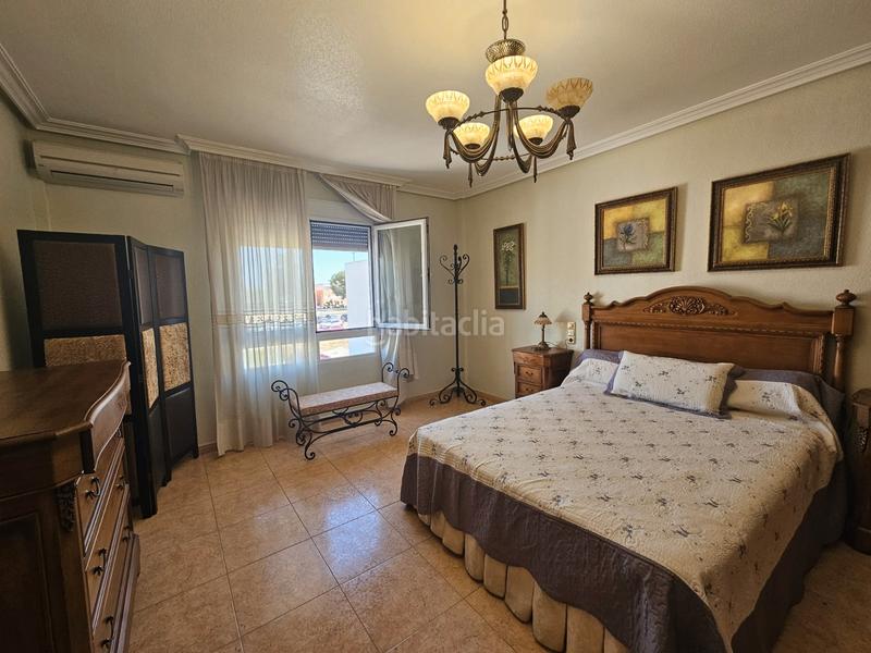 Foto 44be547e-e218-4b24-a183-98cf111a69c8. Casa adossada a calle la lira 4 a Rojales