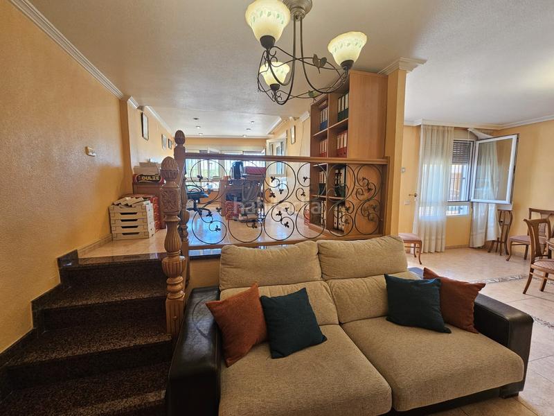 Foto 92a1767f-571f-4537-98c5-dca9c9b218c3. Casa adossada a calle la lira 4 a Rojales