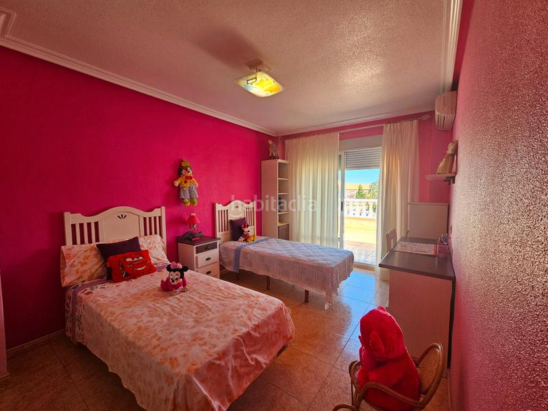 Foto c8b9cc11-60e6-4b20-a6e8-d4d05921642b. Casa adossada a calle la lira 4 a Rojales