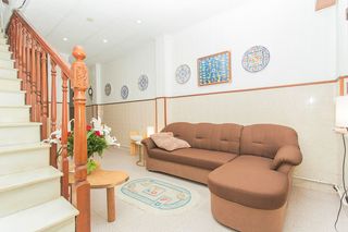 Casa adossada a Calle patricio zammit 4. Amplia casa adosada a 100 metros de la playa del cura en torrevi