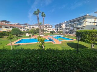 Pis a Calle cipres 19. Exclusivo apartamento en primera línea de playa con impresionant