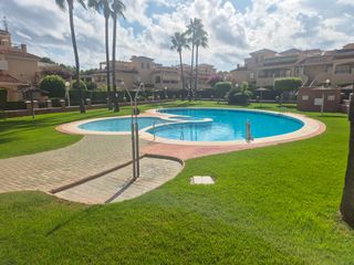 Casa adossada  Calle río esla 1. Espectacular triplex reformado con licencia turística en mil pal