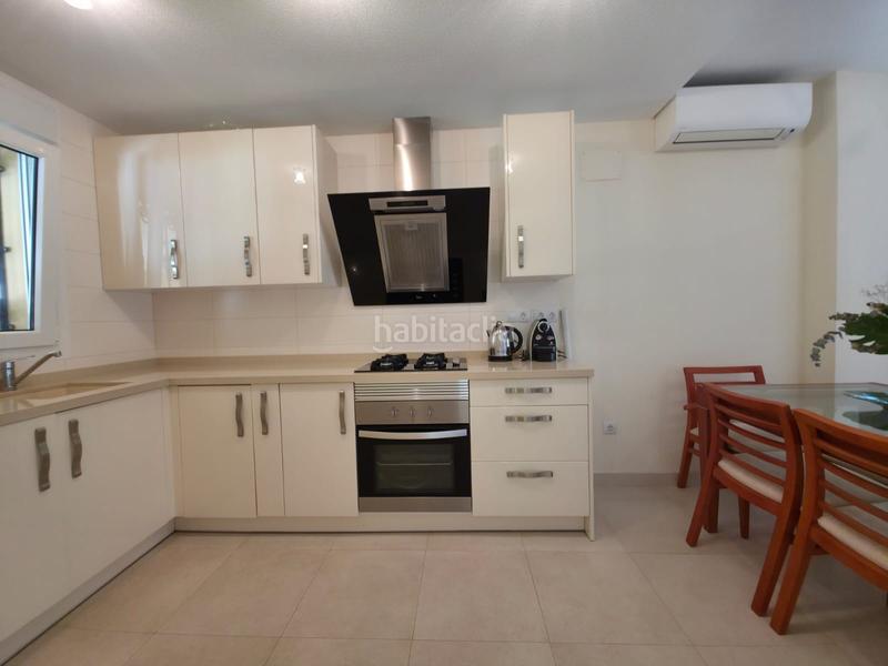 Foto 3689d3d7-efa1-43c6-ac06-c2f3bc2689b8. Chalet with parking pool in Pueblo Español-Coveta Fumá Campello (el)