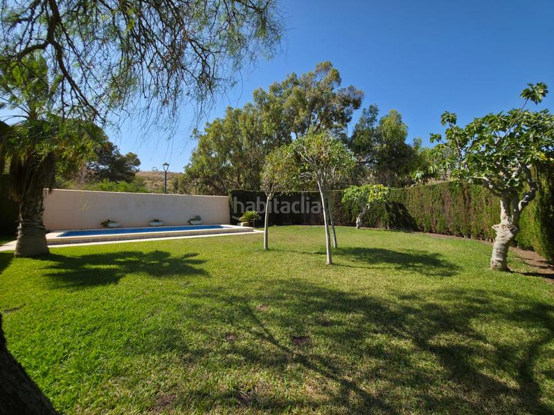 Foto 5a35c2b1-7160-42cb-9e02-e6c9e328e54b. Chalet with parking pool in Pueblo Español-Coveta Fumá Campello (el)