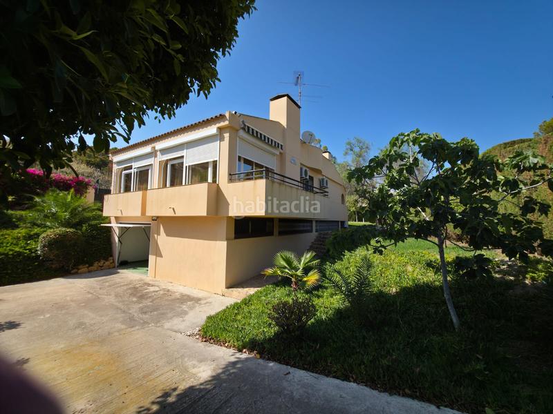 Foto cfdcacab-679b-496b-b24a-d79d9a9f16d7. Chalet with parking pool in Pueblo Español-Coveta Fumá Campello (el)