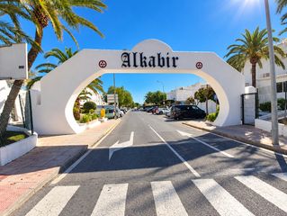 Affitto Casa bifamiliare in Avinguda de l'amerador 20. Bonito apartamento encampello, a un minuto de la playa