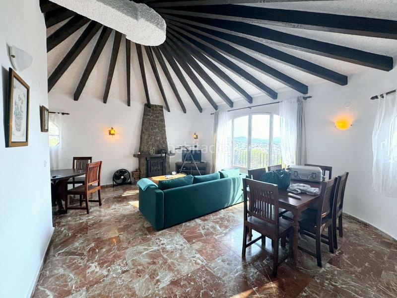 Foto b085c163-1ea6-4000-bef7-a654474fa912. Chalet villa con piscina privada y impresionantes vistas a las montañas! en Calp
