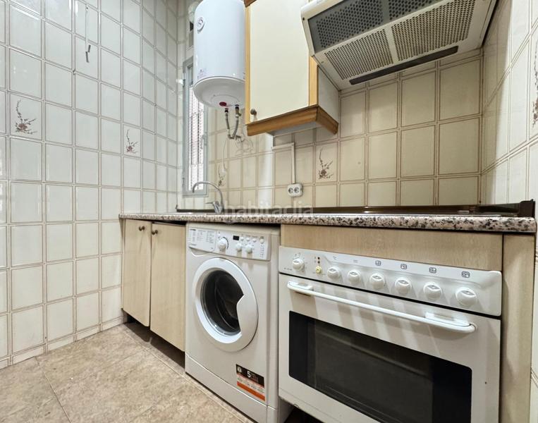 Foto fbfa511c-af22-422d-8a5c-c019a2c071c8. Alquiler piso luminosa vivienda con patio privado en Madrid