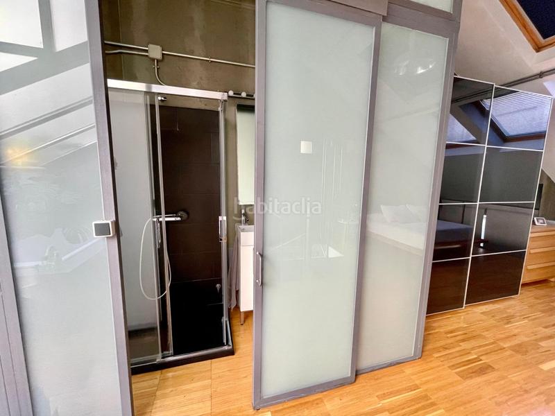 Foto e9980356-ded0-42e6-a766-a1f1783baec1. Zweistöckige wohnung mit heizung in Guindalera Madrid