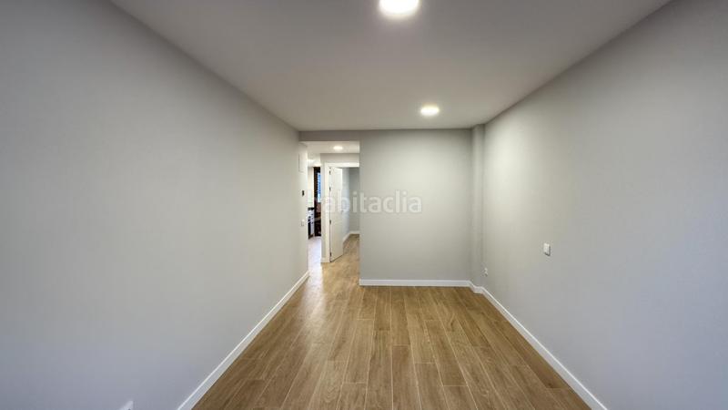 Foto 46cff629-a0a3-45cb-9b4e-360589933fd9. Lloguer apartament amb calefacció aparcament a Valdeacederas Madrid