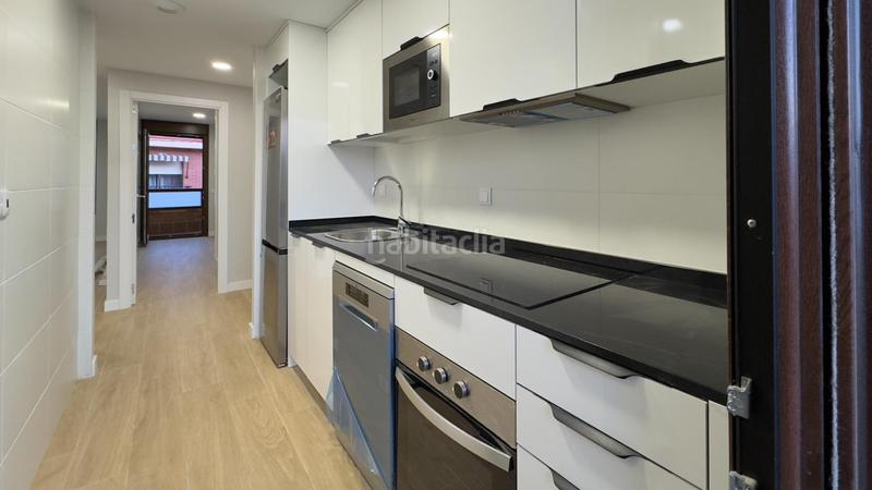 Foto c29433bb-993d-41d4-bbae-7919af6f5632. Lloguer apartament amb calefacció aparcament a Valdeacederas Madrid