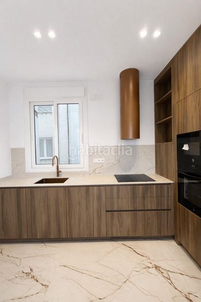 Foto 572f5a3a-b765-4b2f-aa5e-043a7cf5c480. Pis a calle calle francisco silvela 5 a Lista Madrid