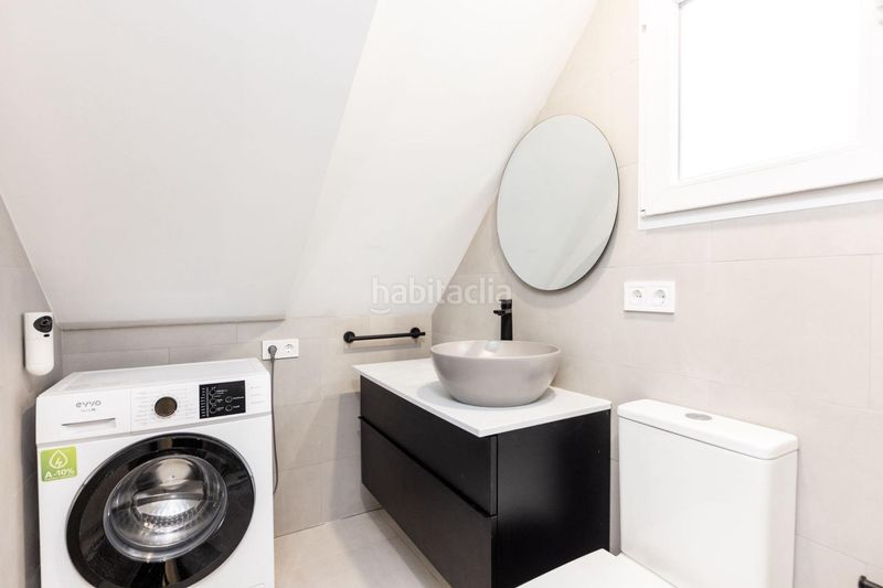 Foto 107b2f1e-7fa5-42c6-83b0-71cc4e87c229. Location studio dans Valdeacederas Madrid